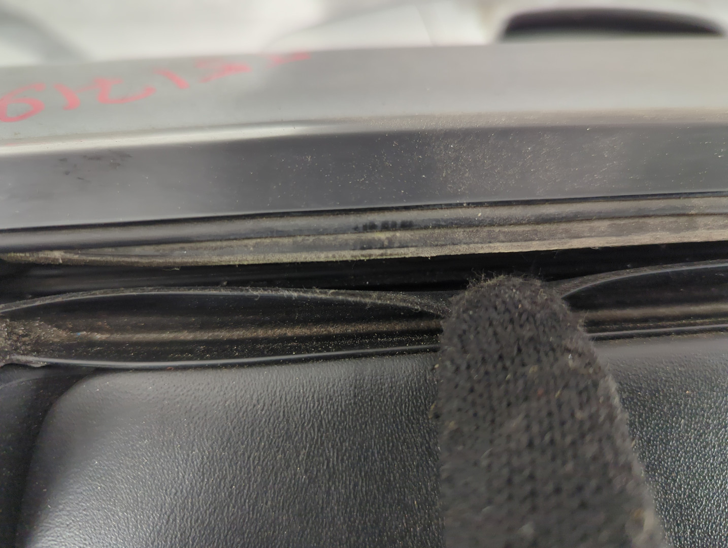 Дверь передняя левая