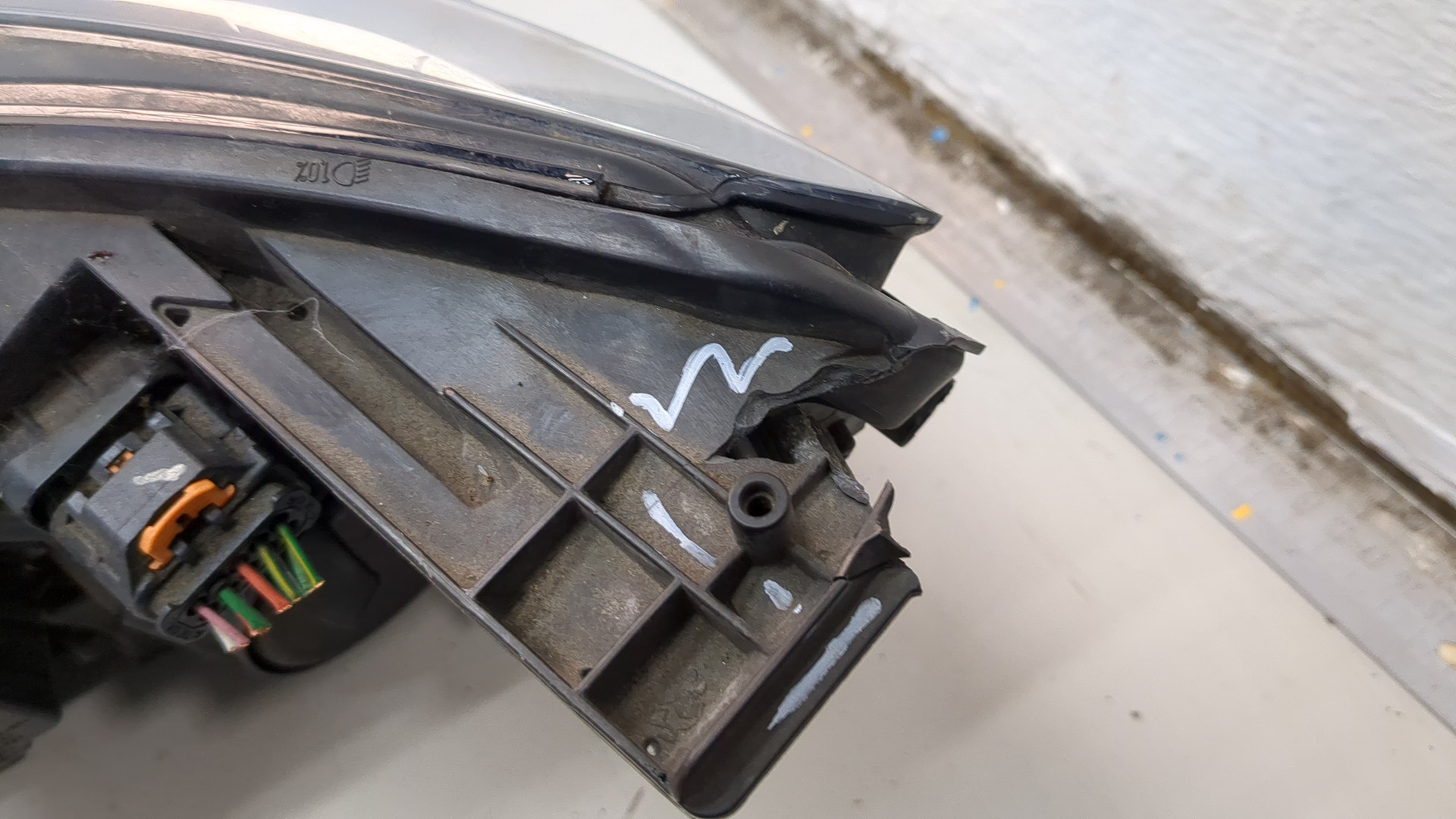 Фара правая