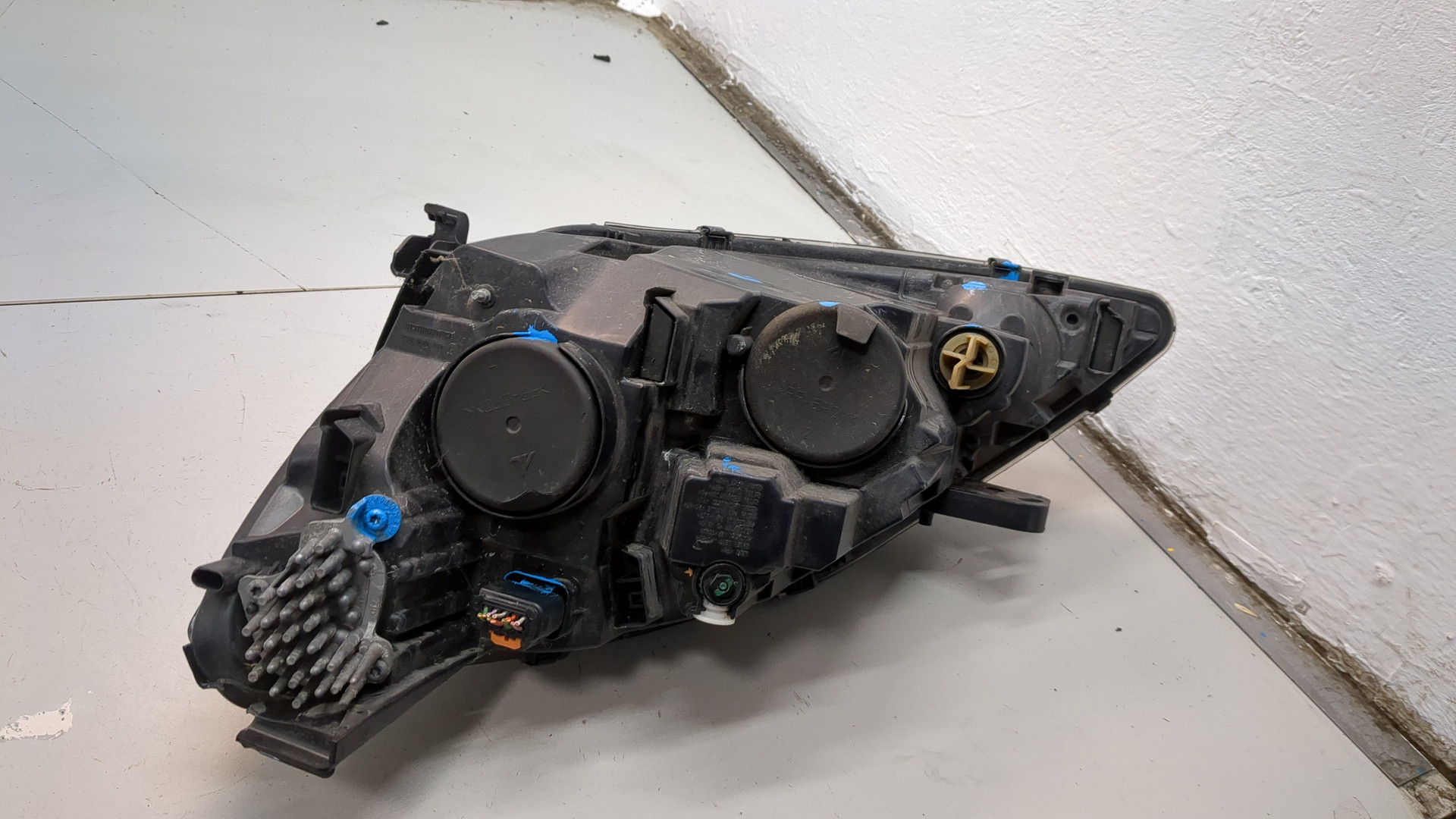 Фара правая