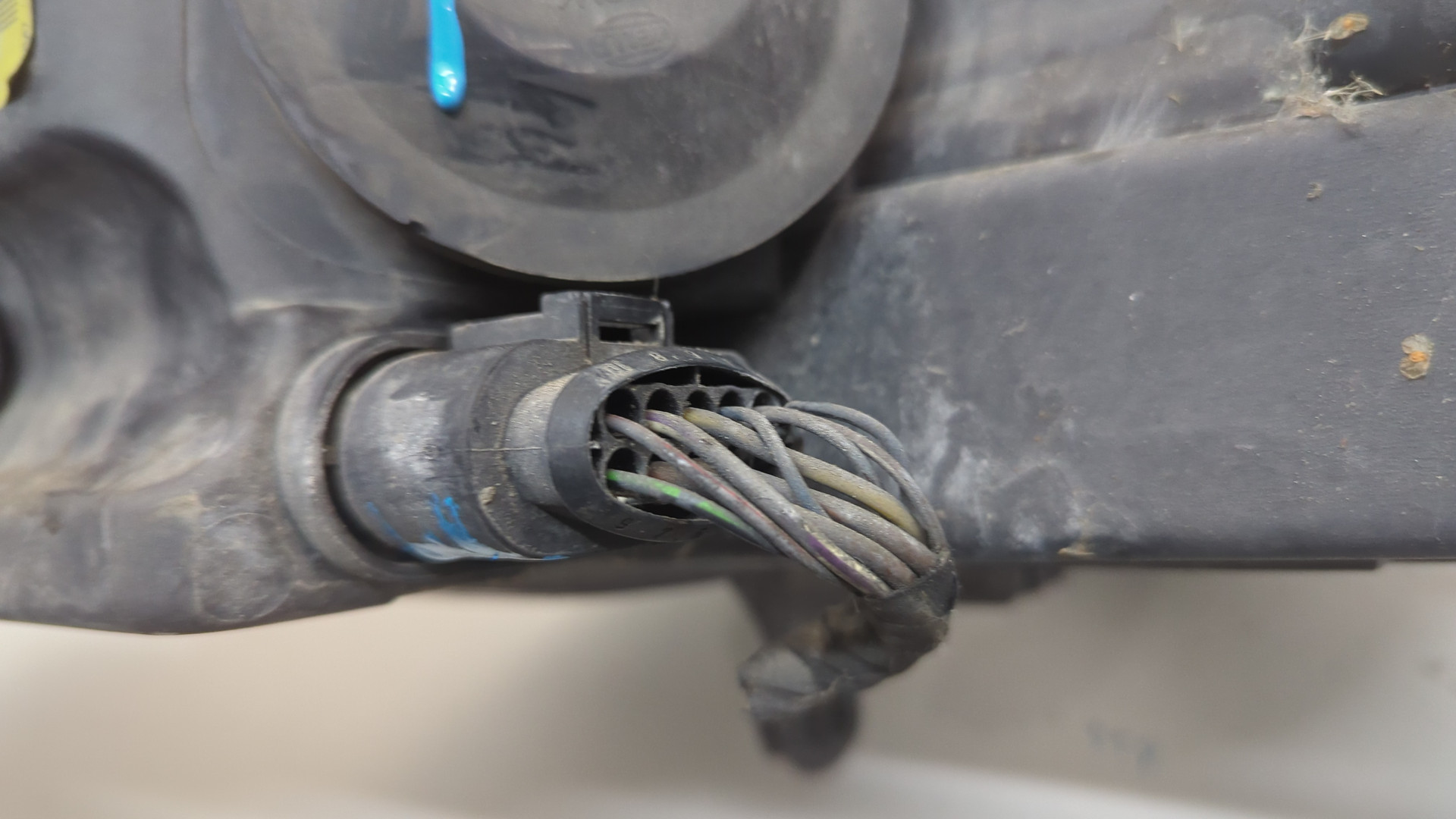 Фара правая