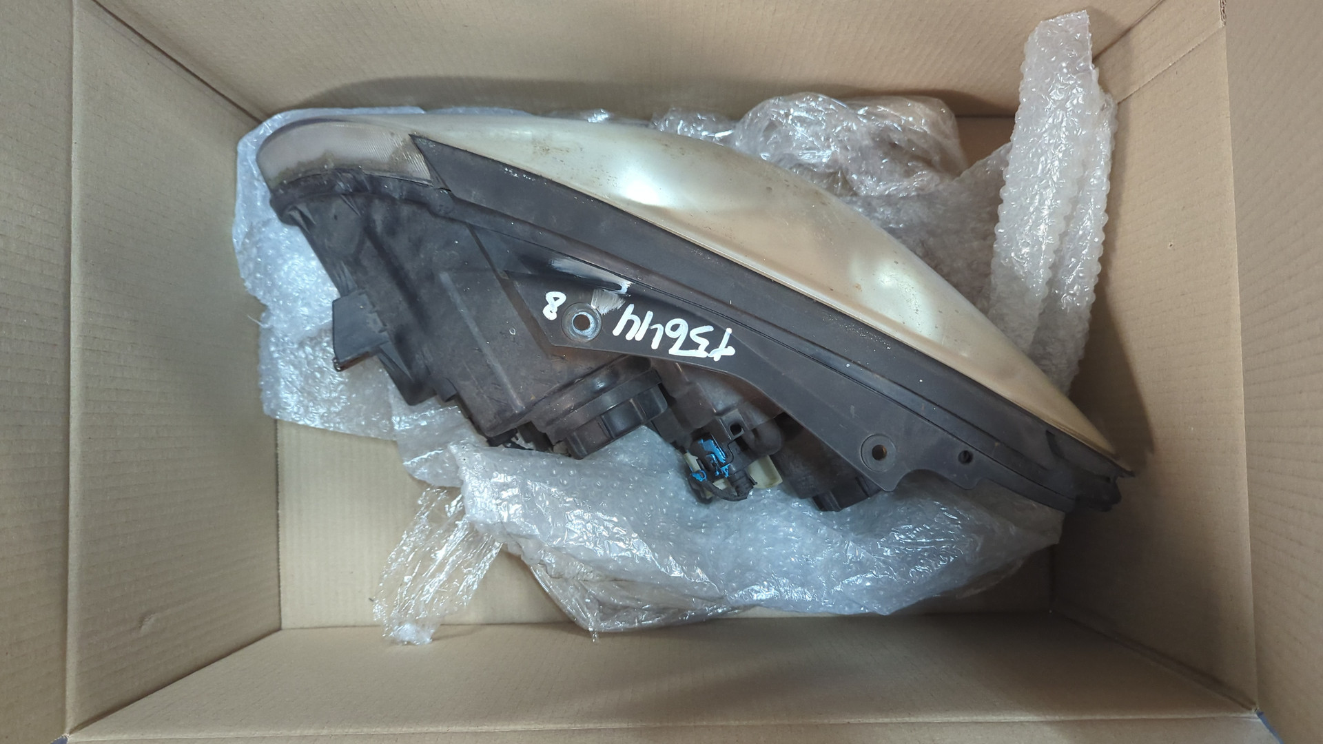 Фара правая