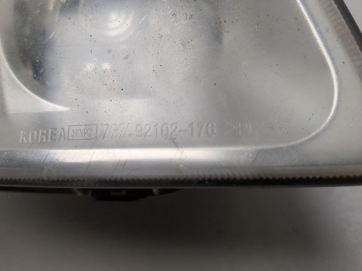 Фара правая