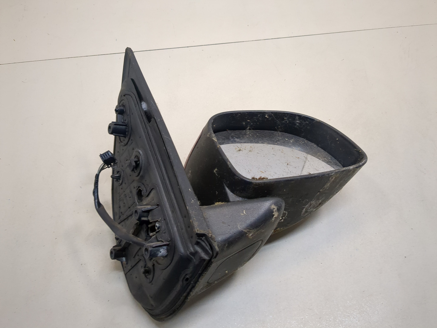 Зеркало правое электрическое