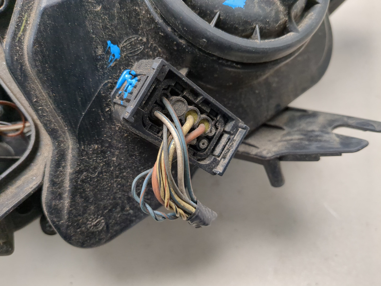 Фара правая