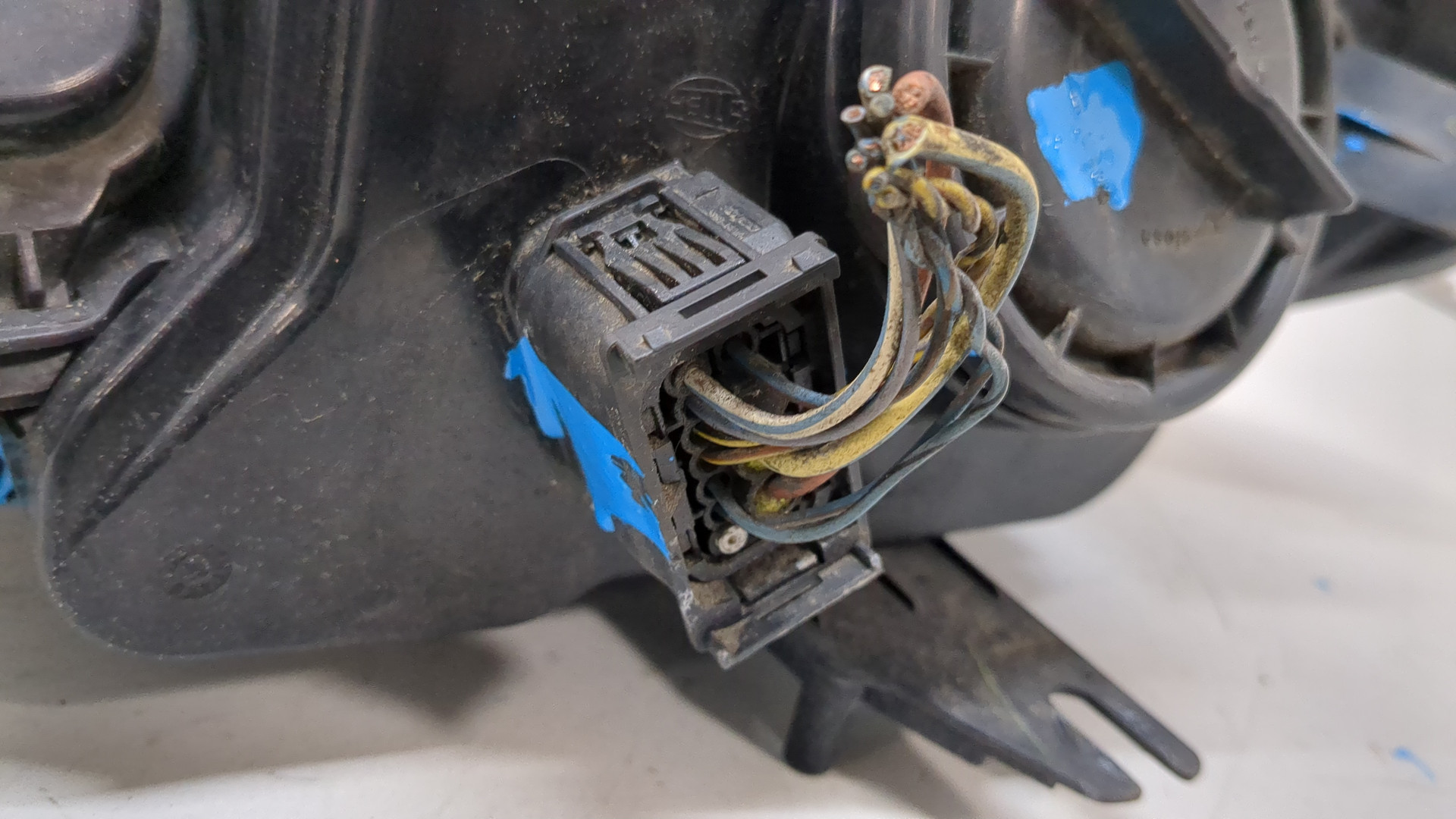 Фара правая