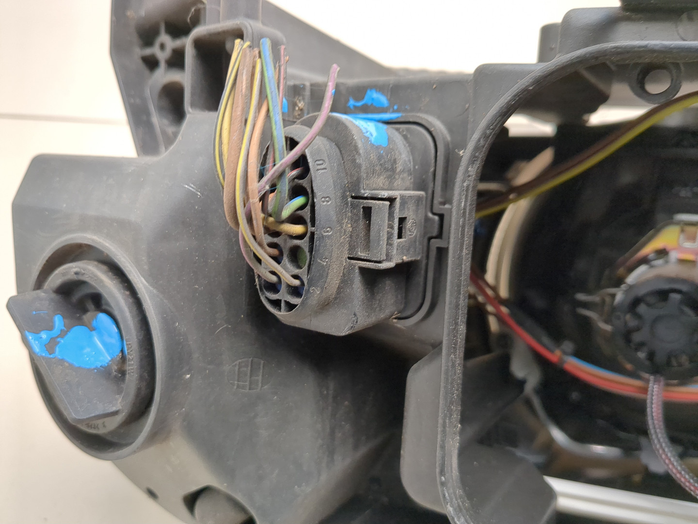 Фара правая