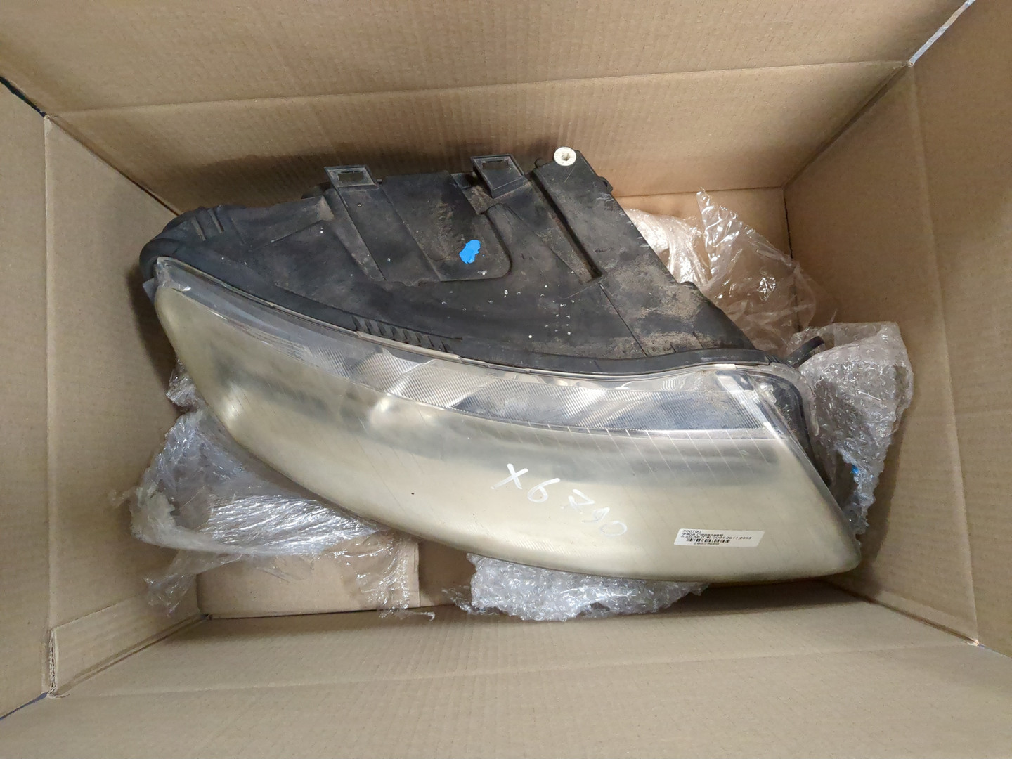 Фара правая