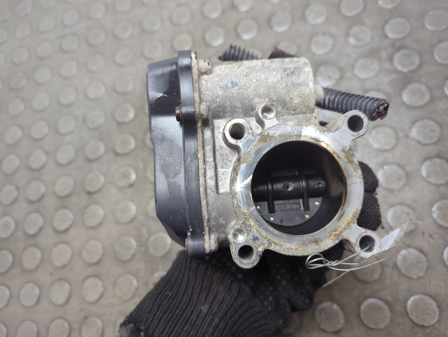 Заслонка дроссельная электрическая