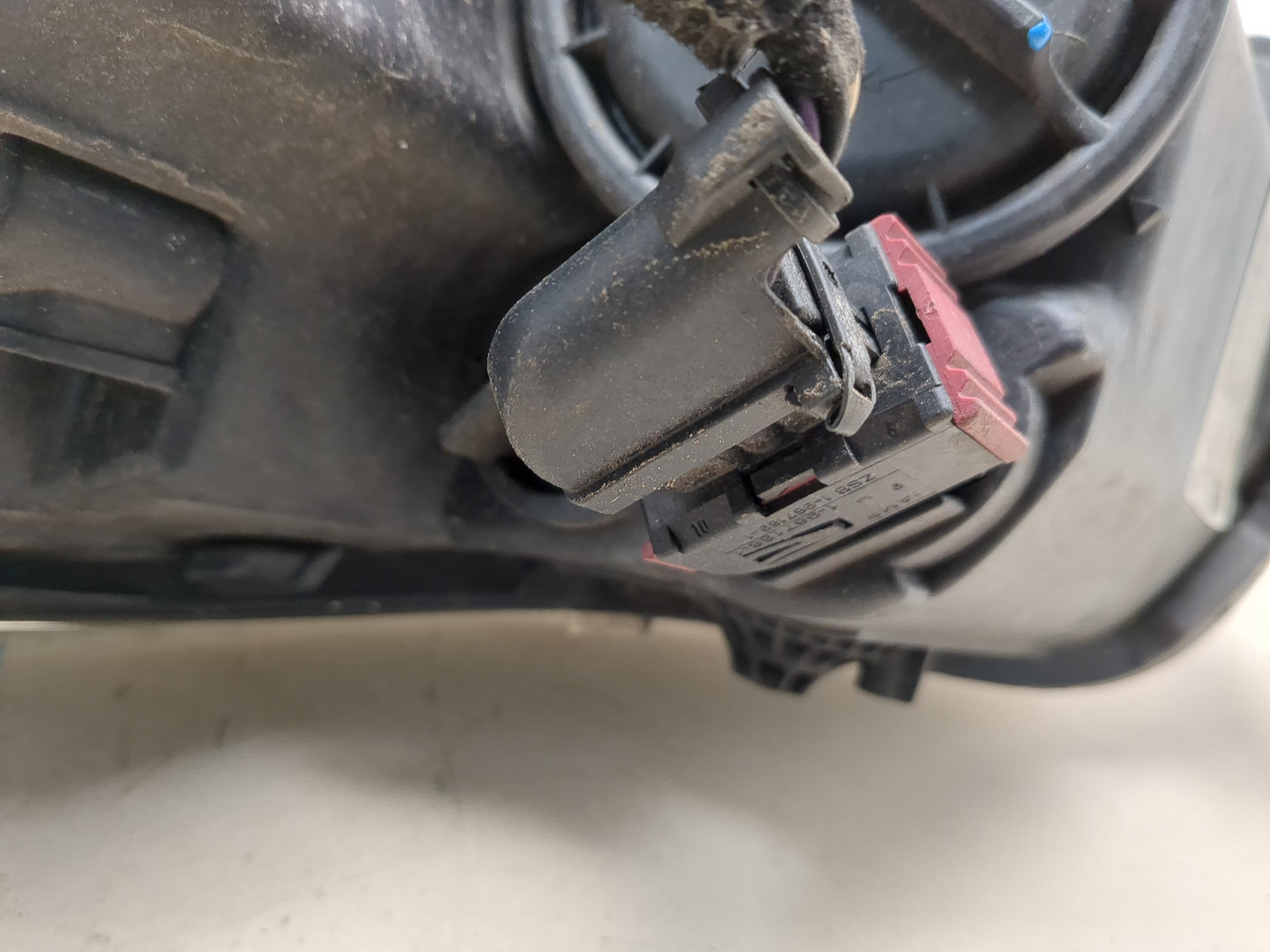 Фара правая