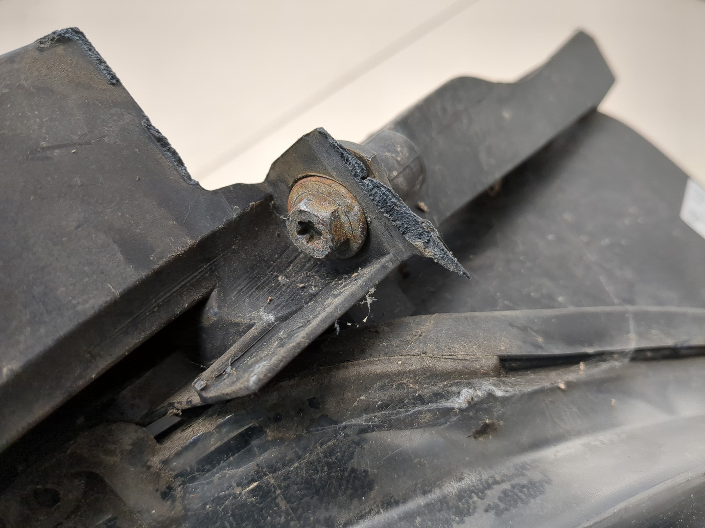 Фара правая