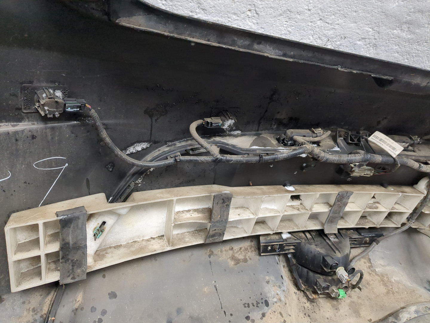 Бампер задний