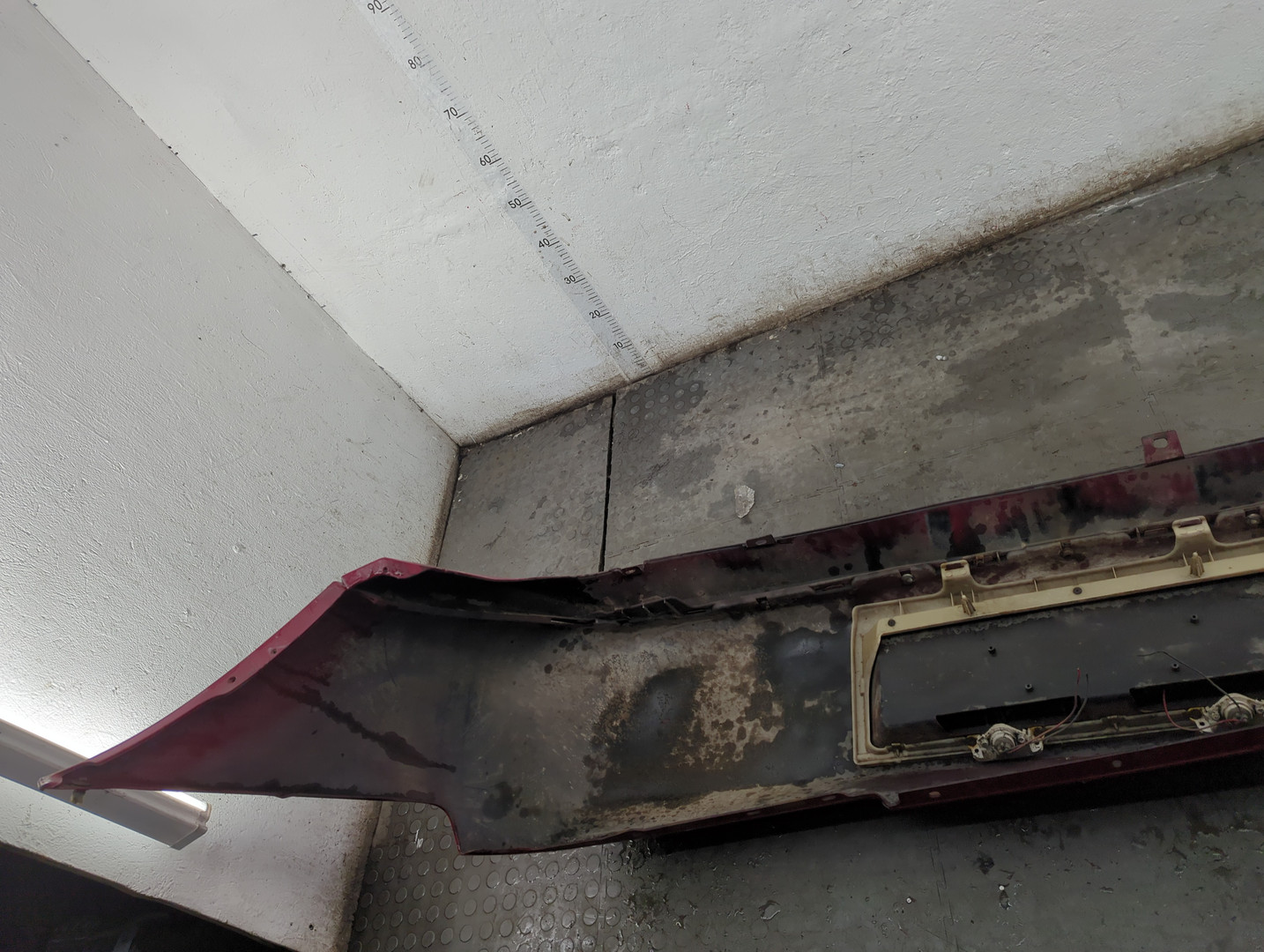 Бампер задний