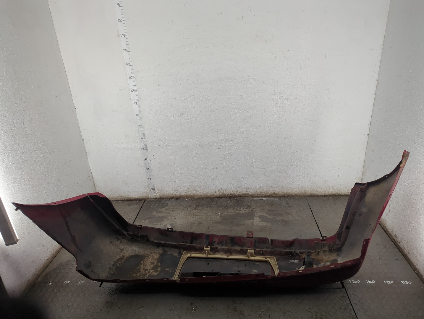 Бампер задний