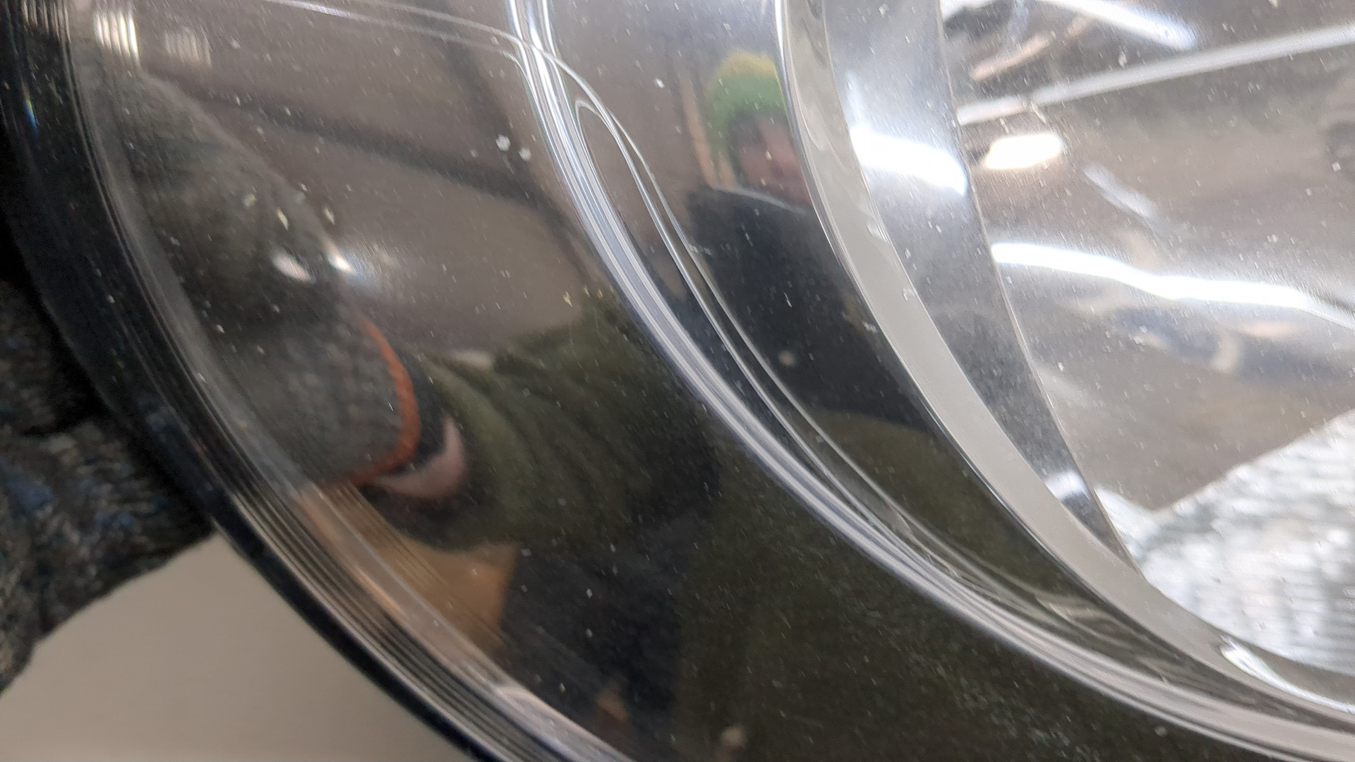 Фара правая