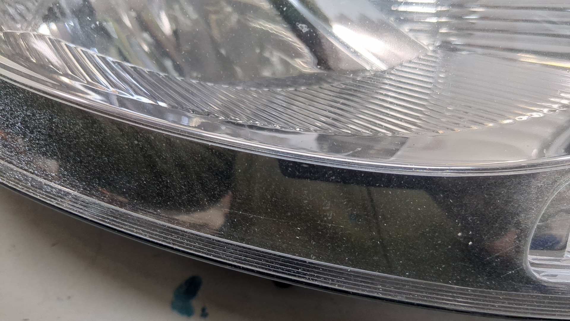 Фара правая