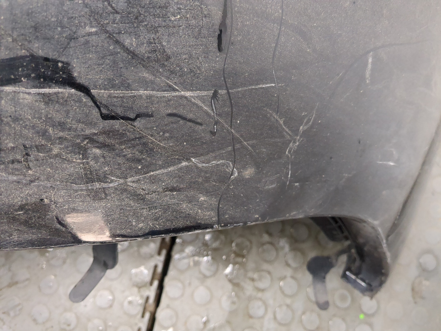 Бампер передний