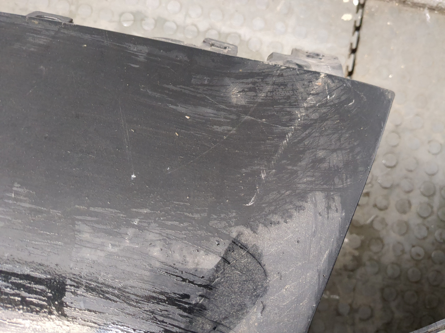 Бампер передний