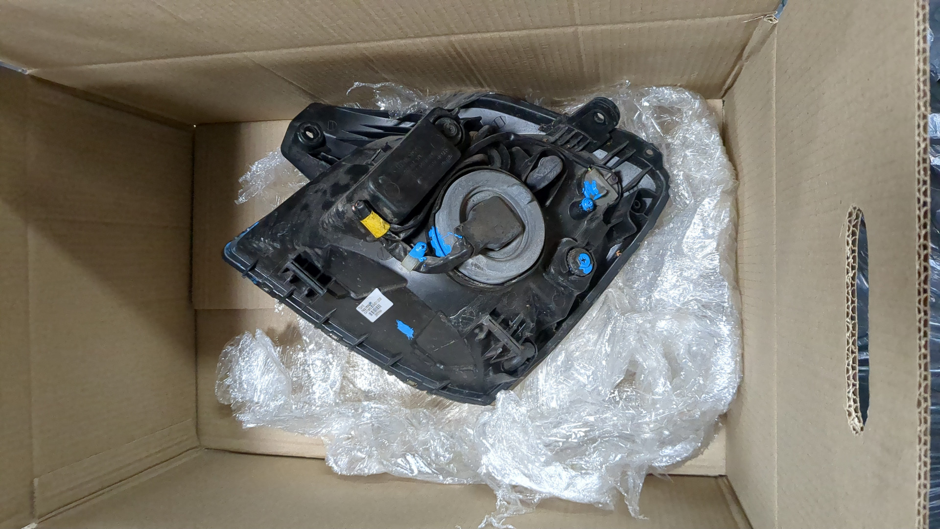 Фара правая