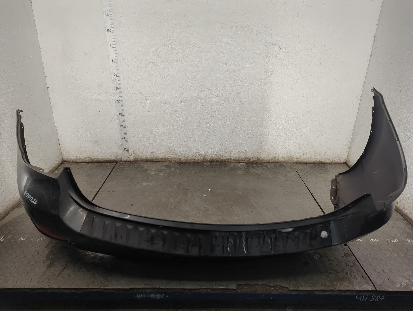 Бампер задний