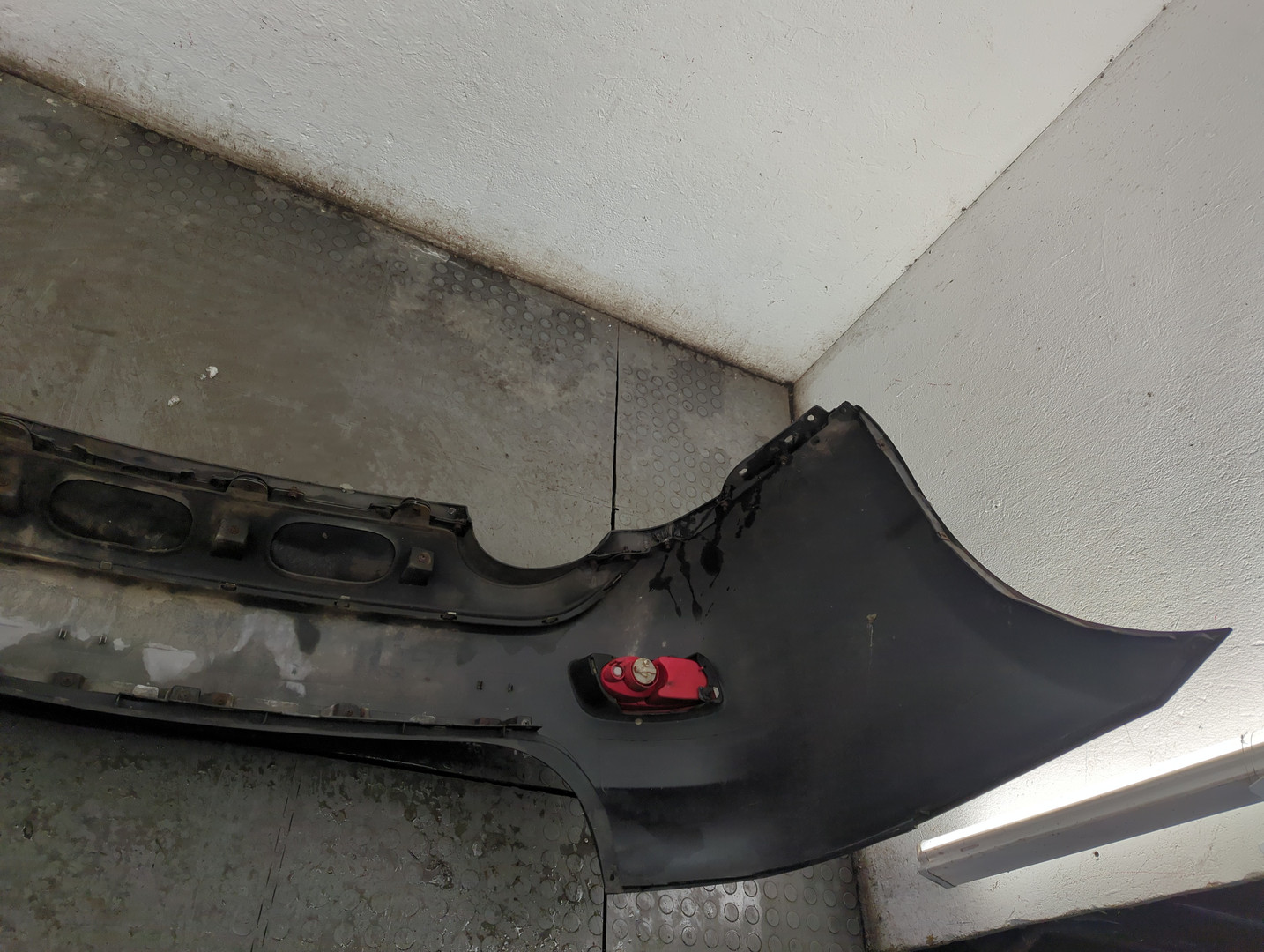 Бампер задний