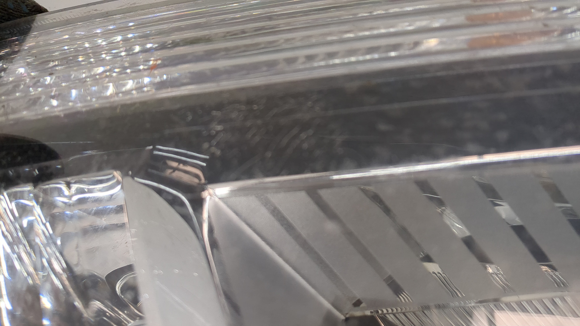 Фара правая