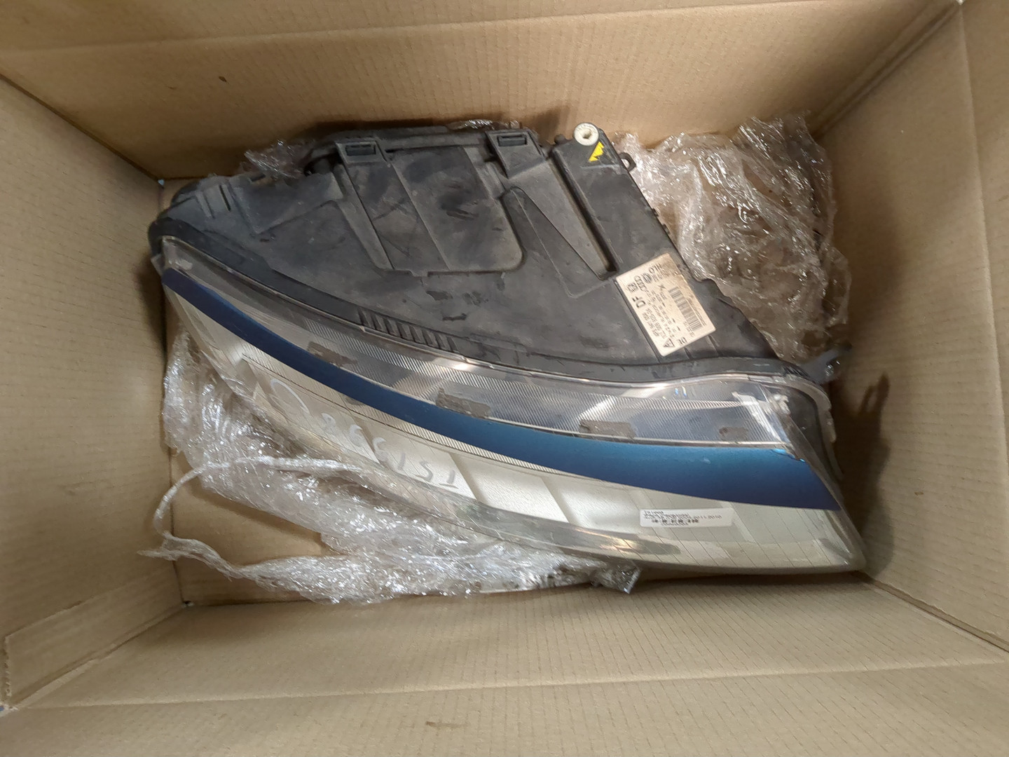 Фара правая