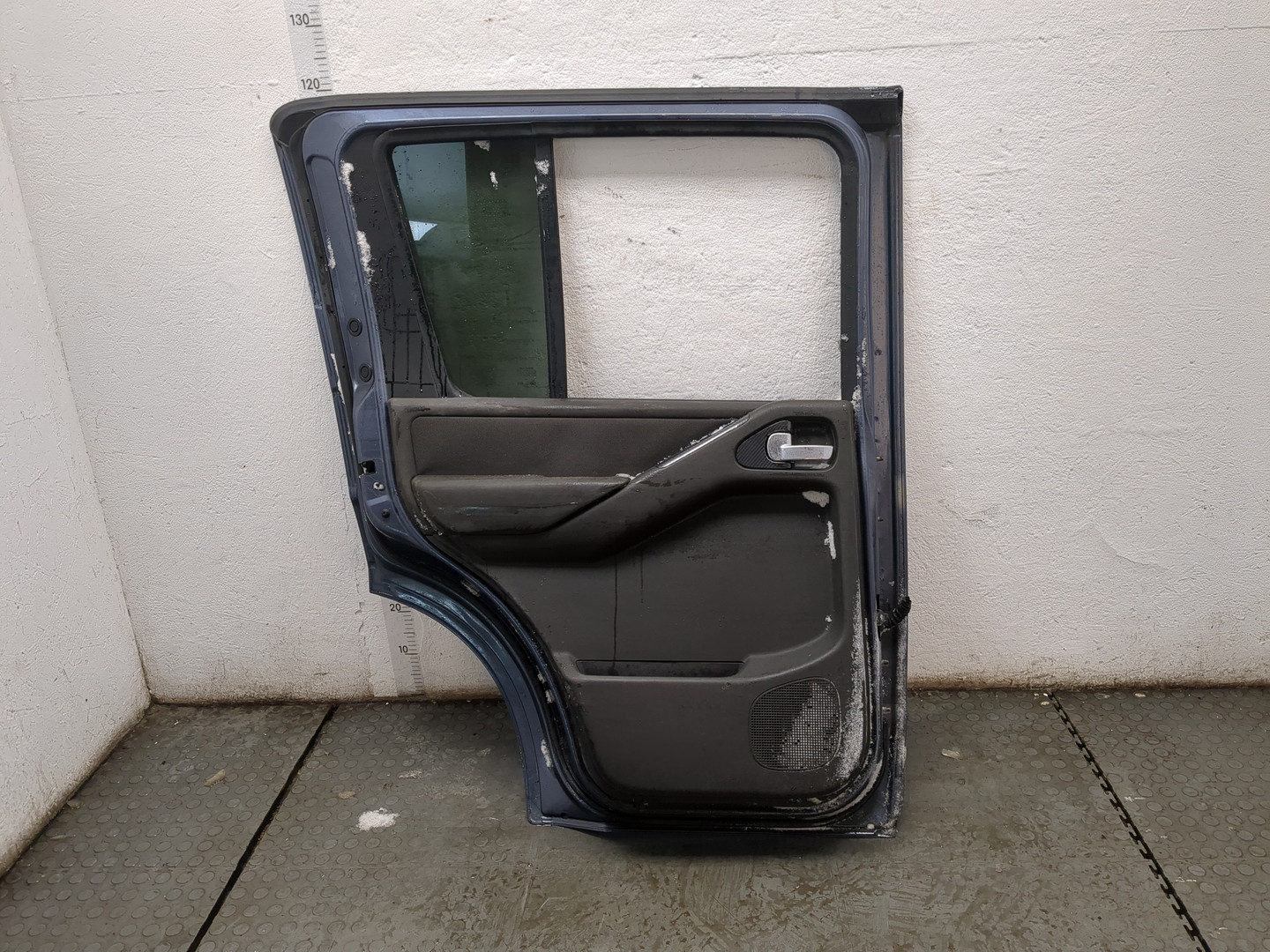 Дверь задняя левая