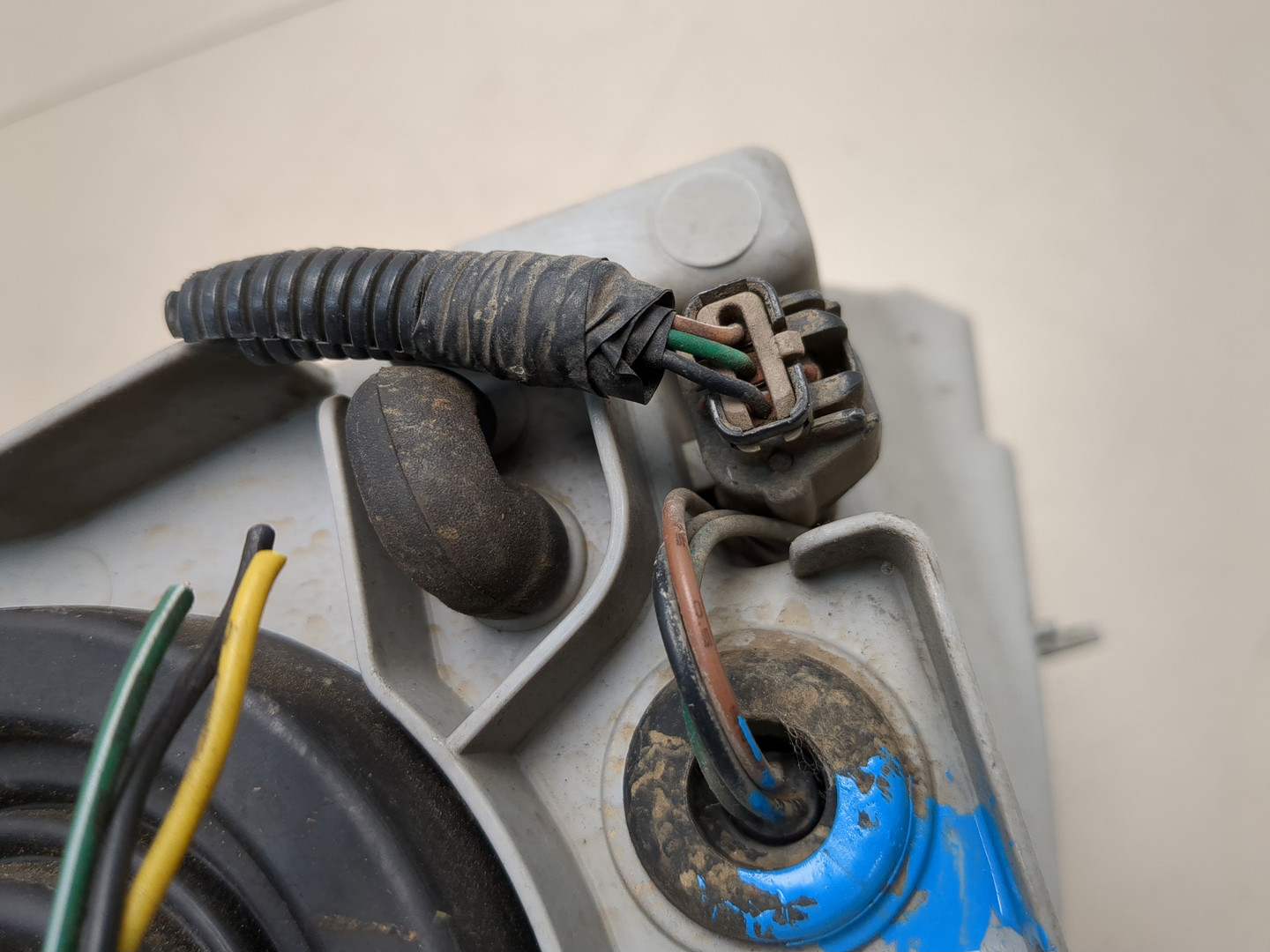 Фара правая