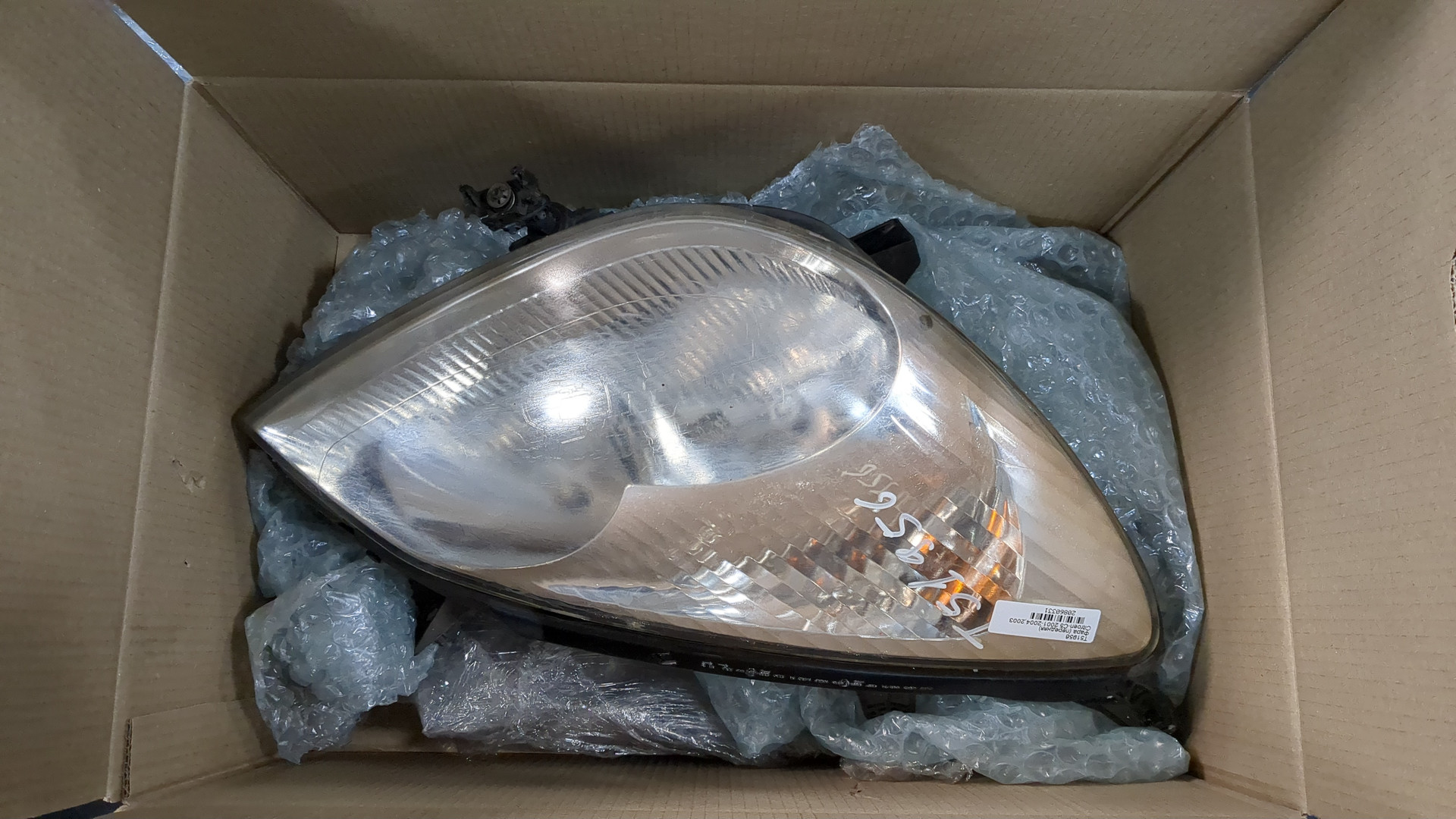 Фара правая