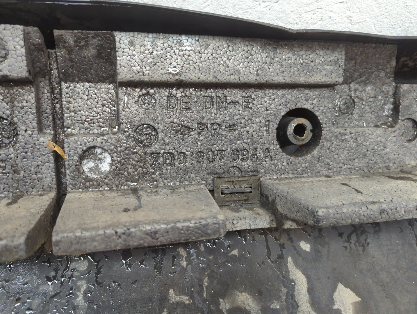 Бампер передний