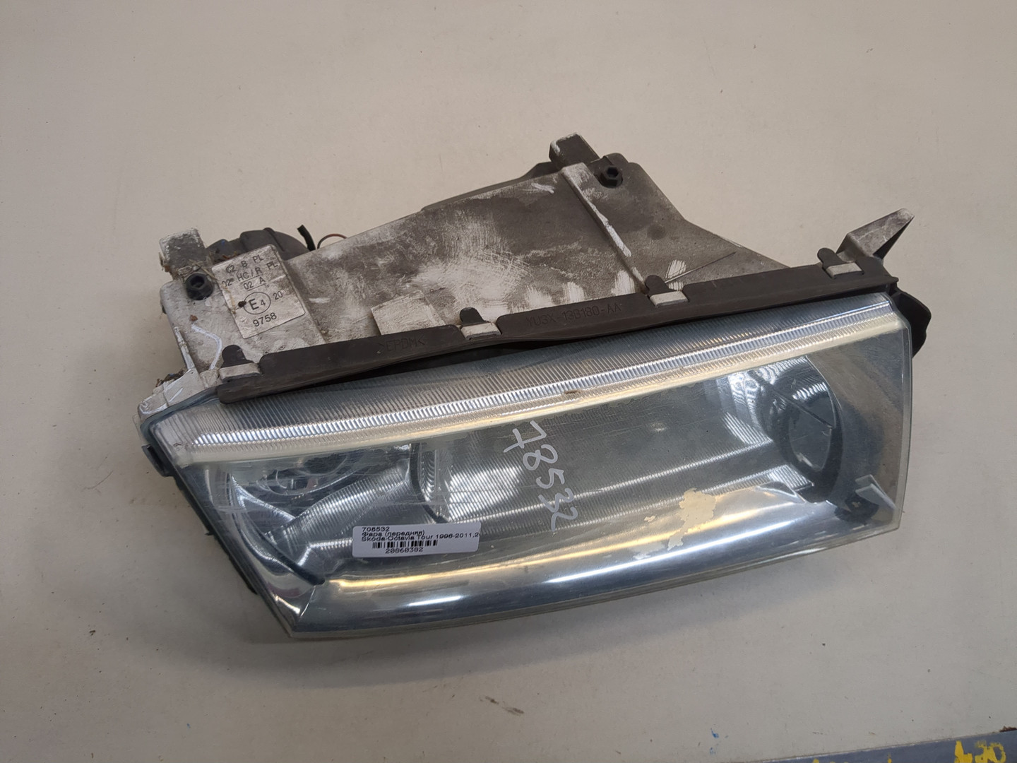 Фара правая