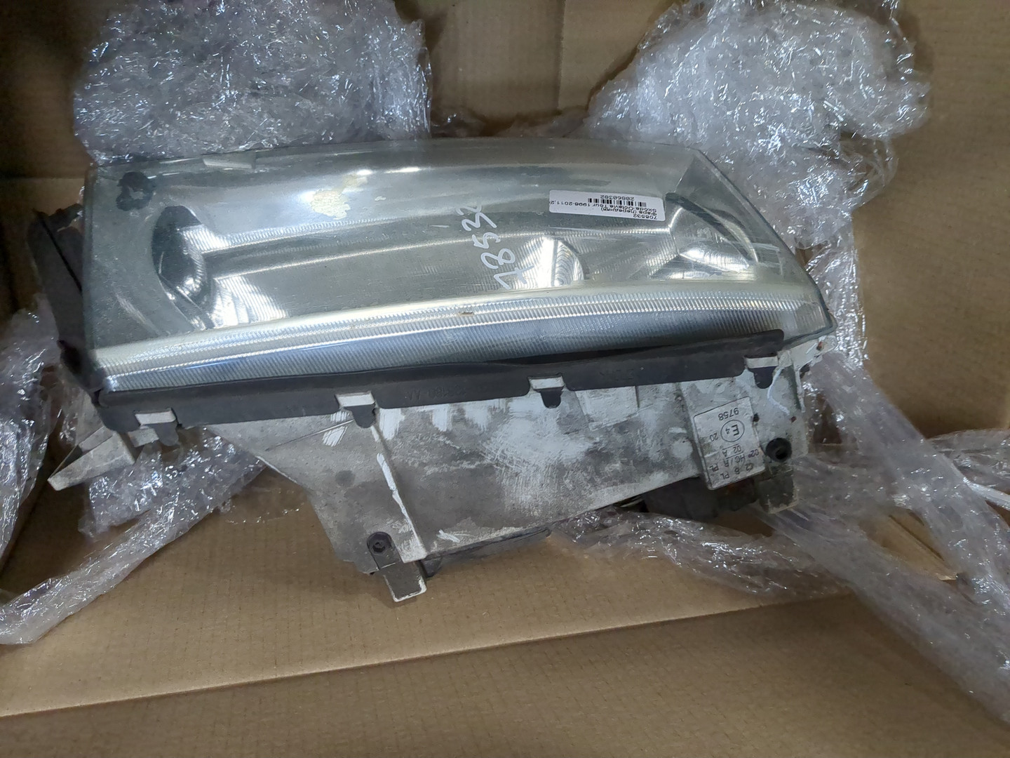 Фара правая