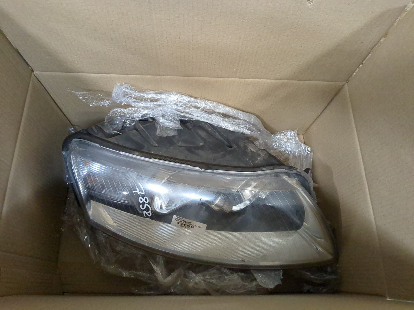 Фара правая