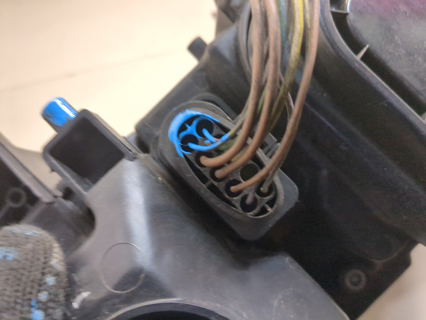 Фара правая