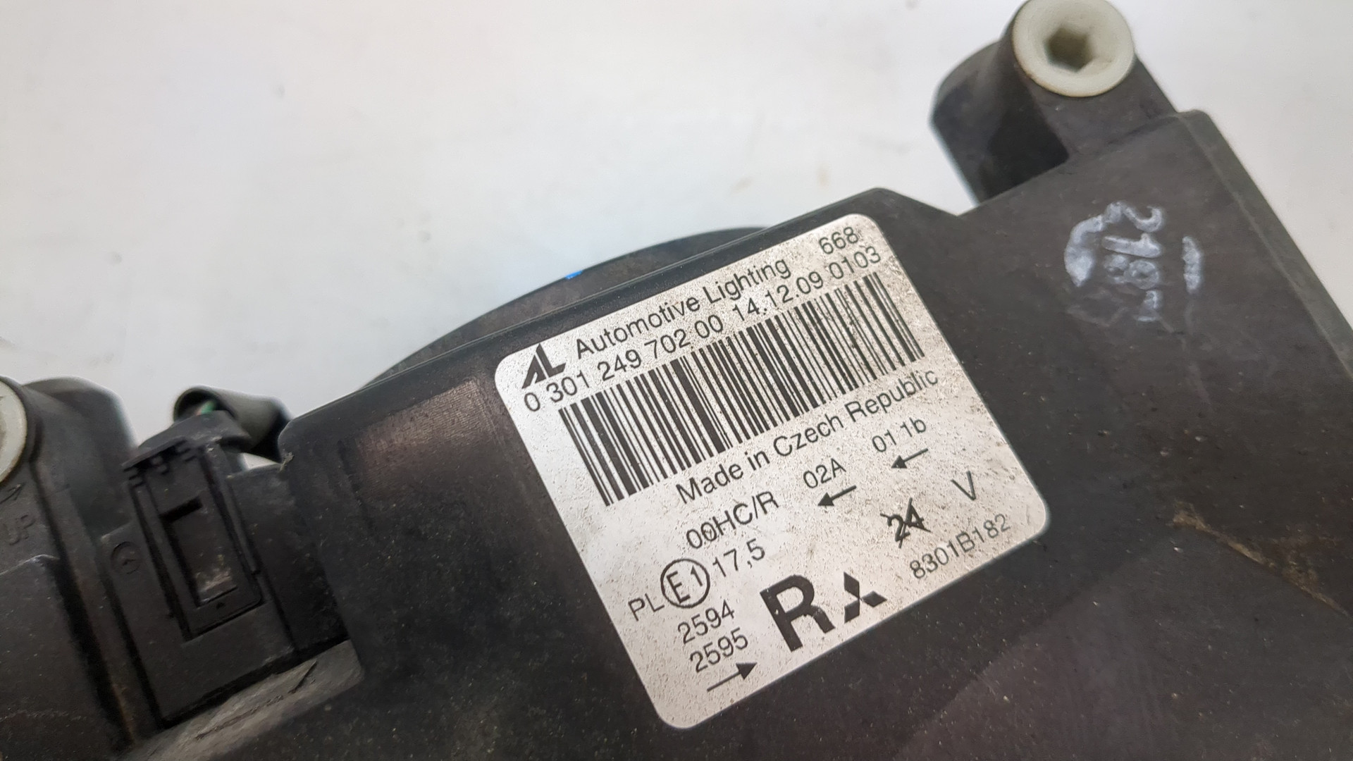 Фара правая