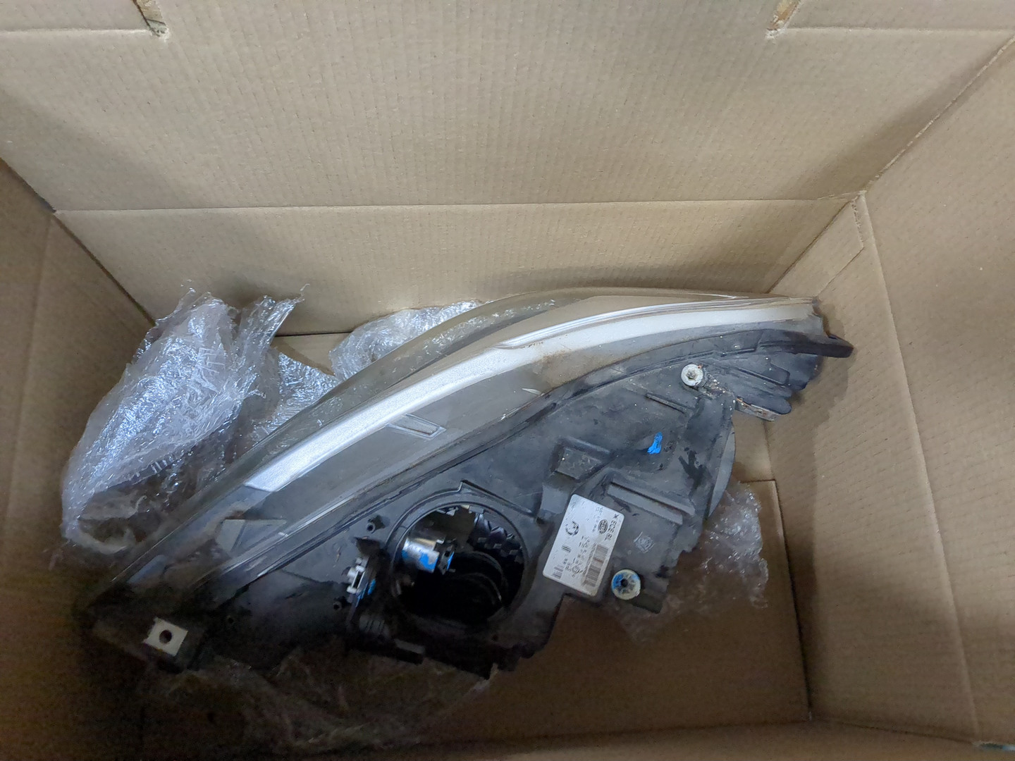 Фара правая