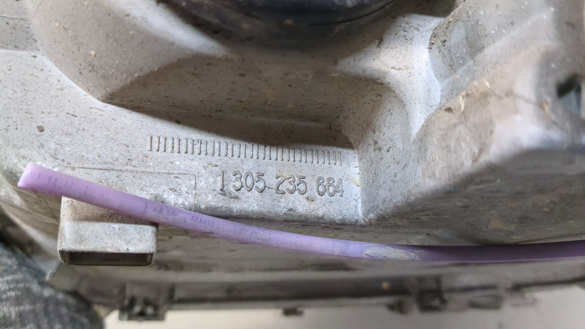 Фара правая