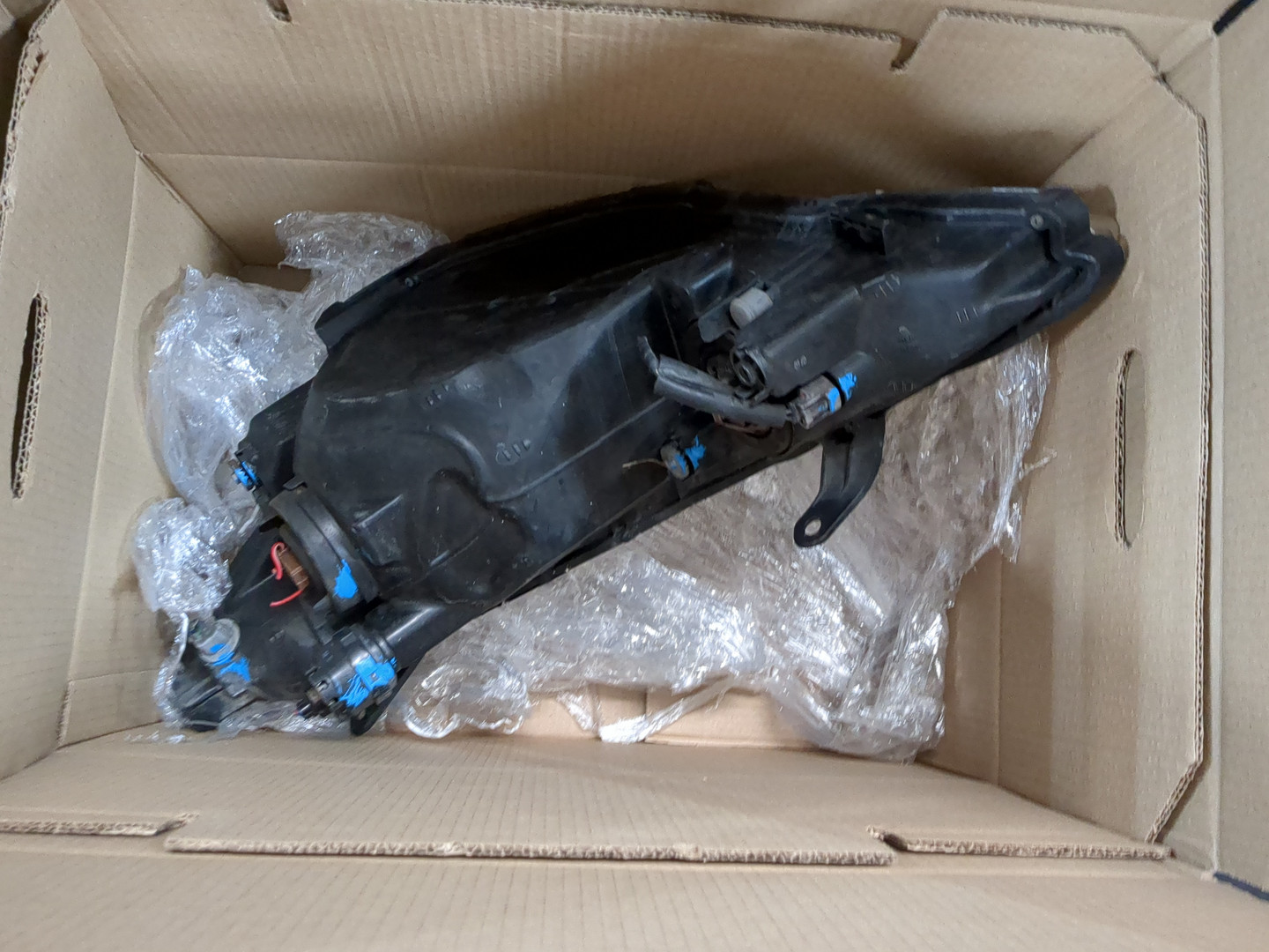 Фара правая