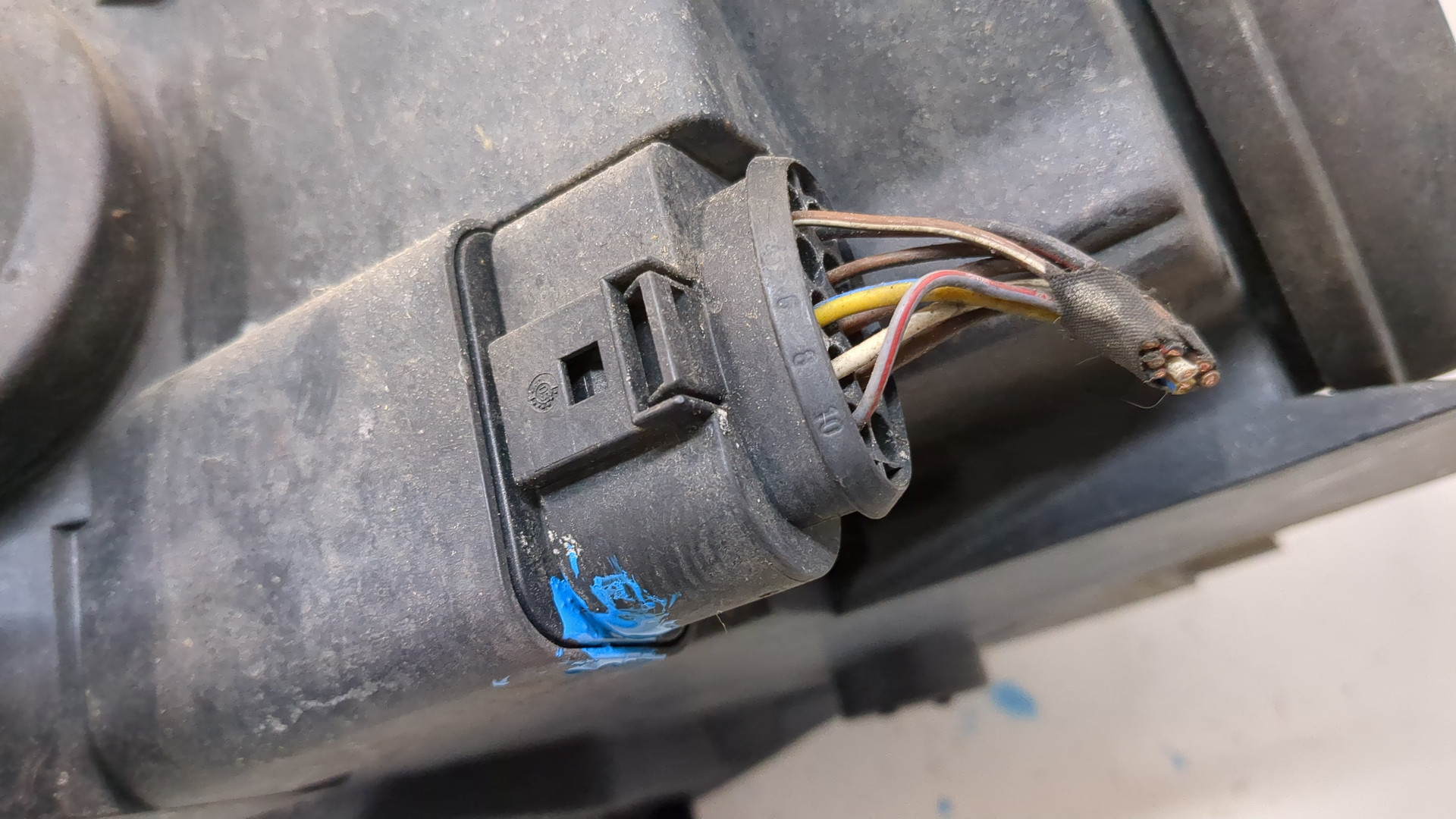 Фара правая