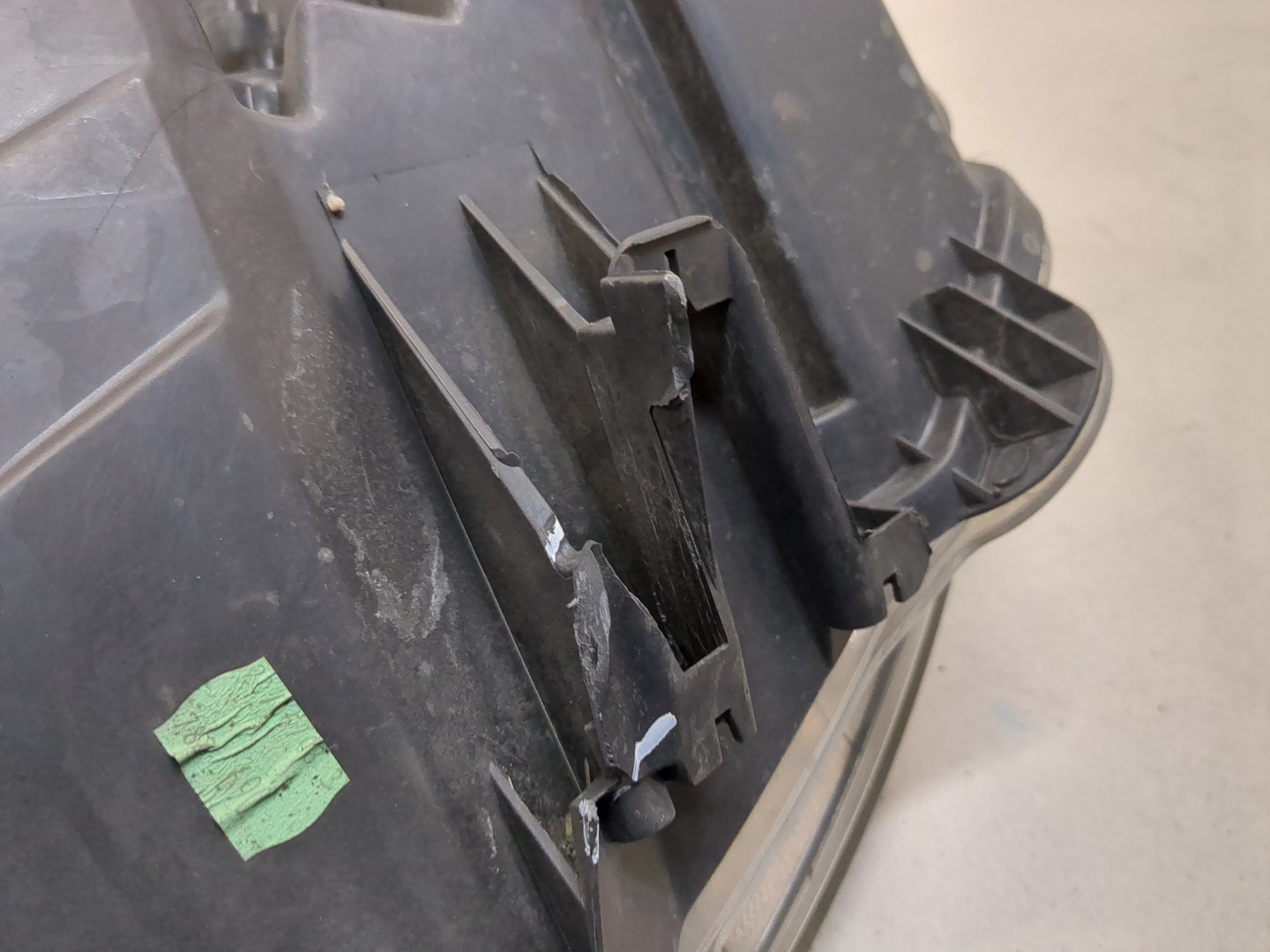 Фара правая