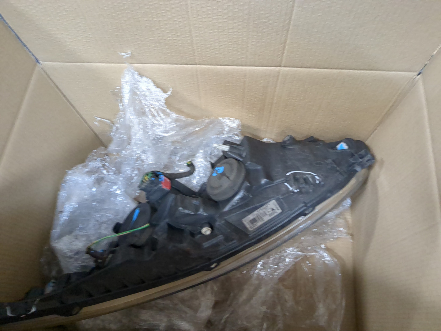 Фара правая