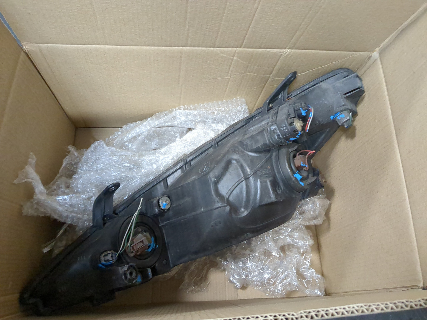 Фара правая