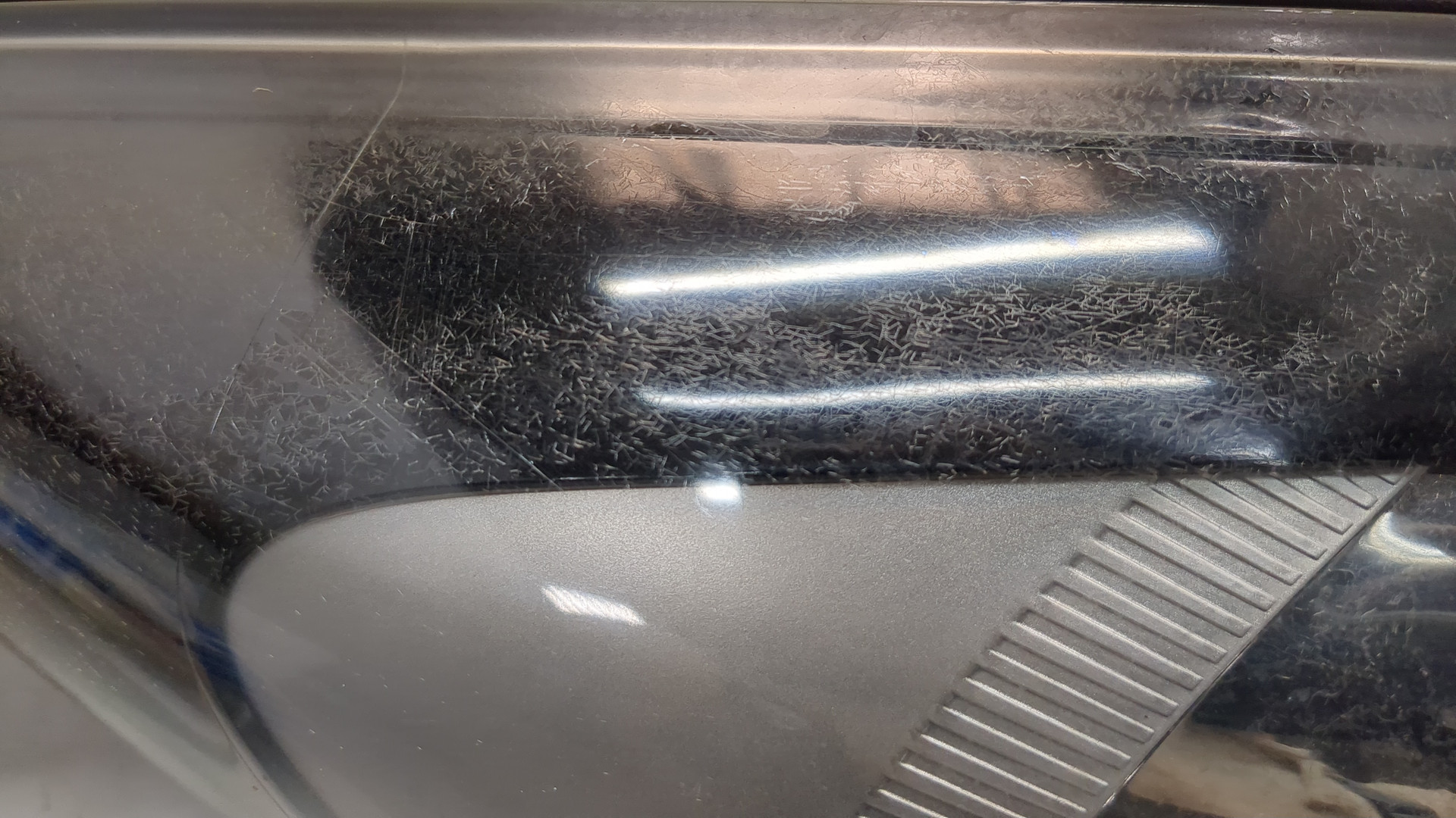 Фара правая