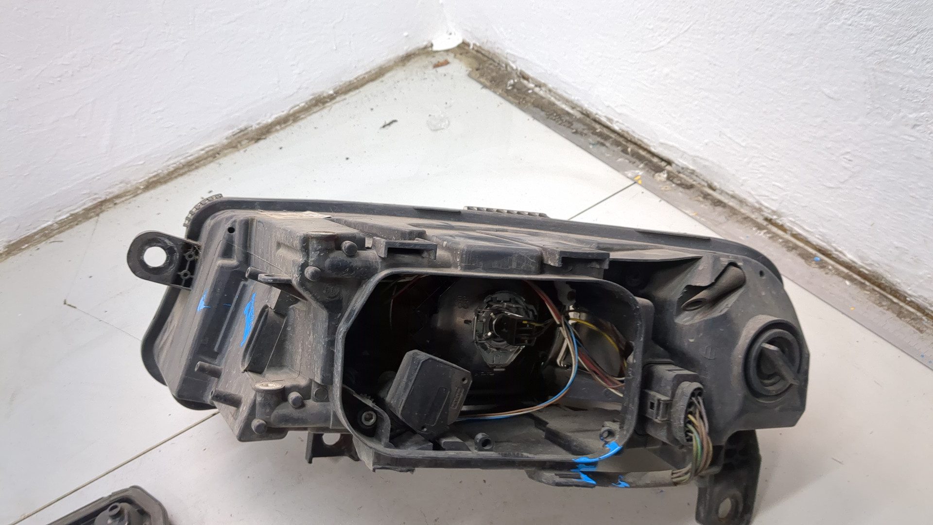 Фара правая