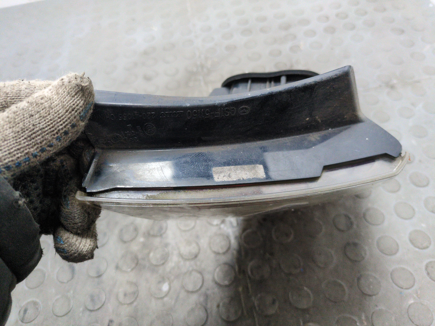 Фонарь задний правый