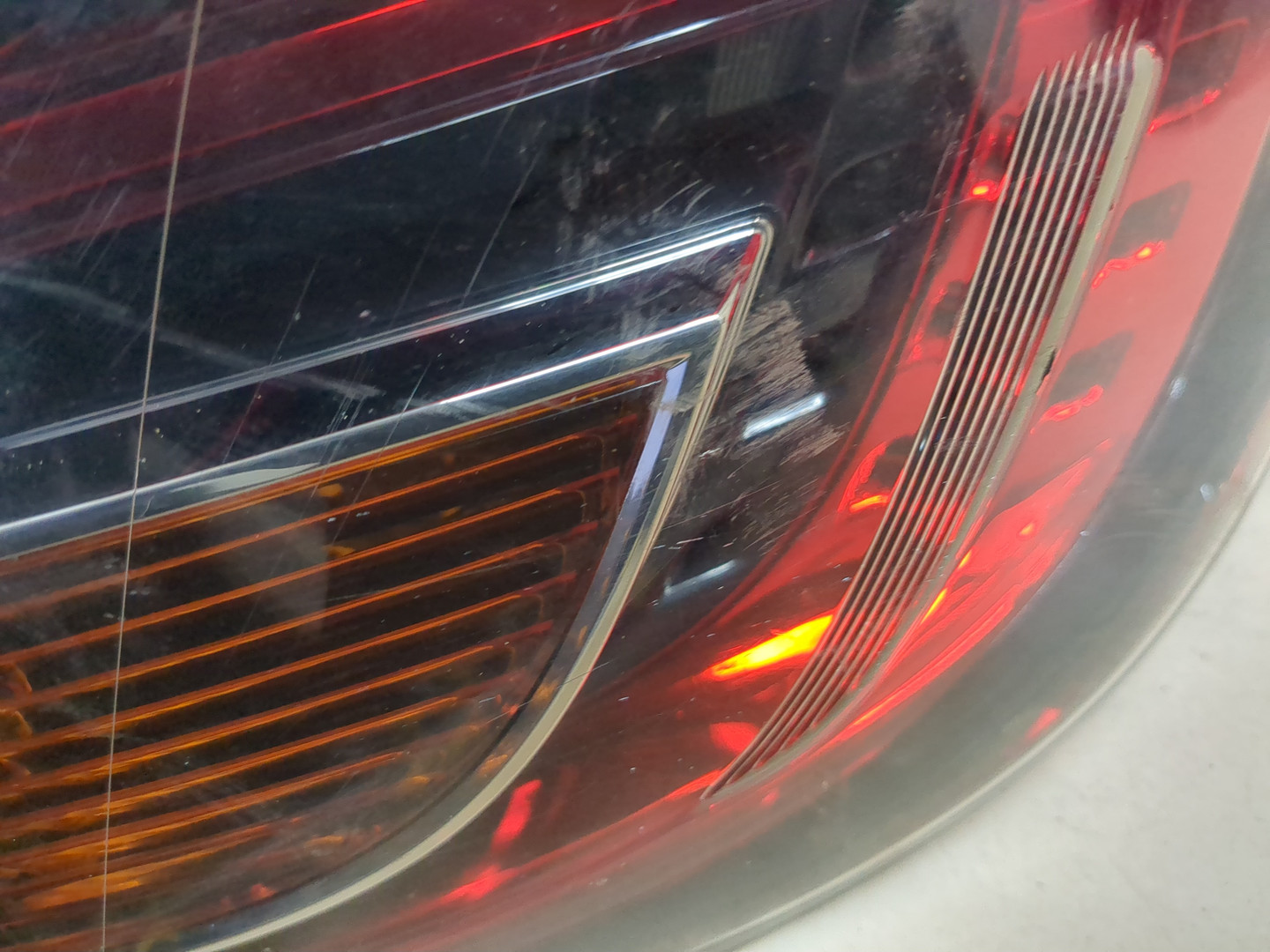 Фонарь задний правый