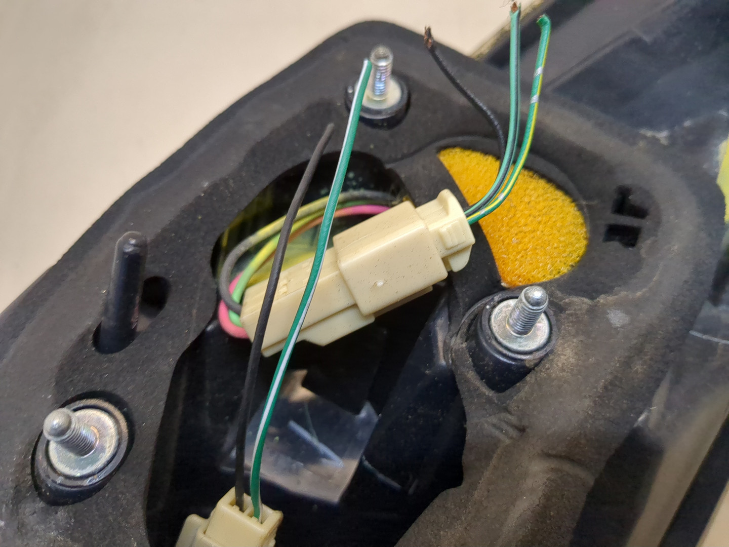 Фонарь задний правый