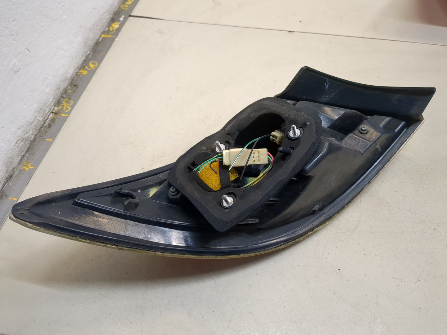 Фонарь задний правый