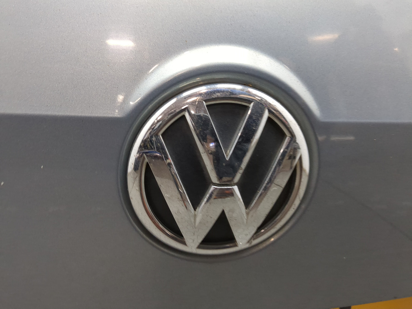 Дверь багажника