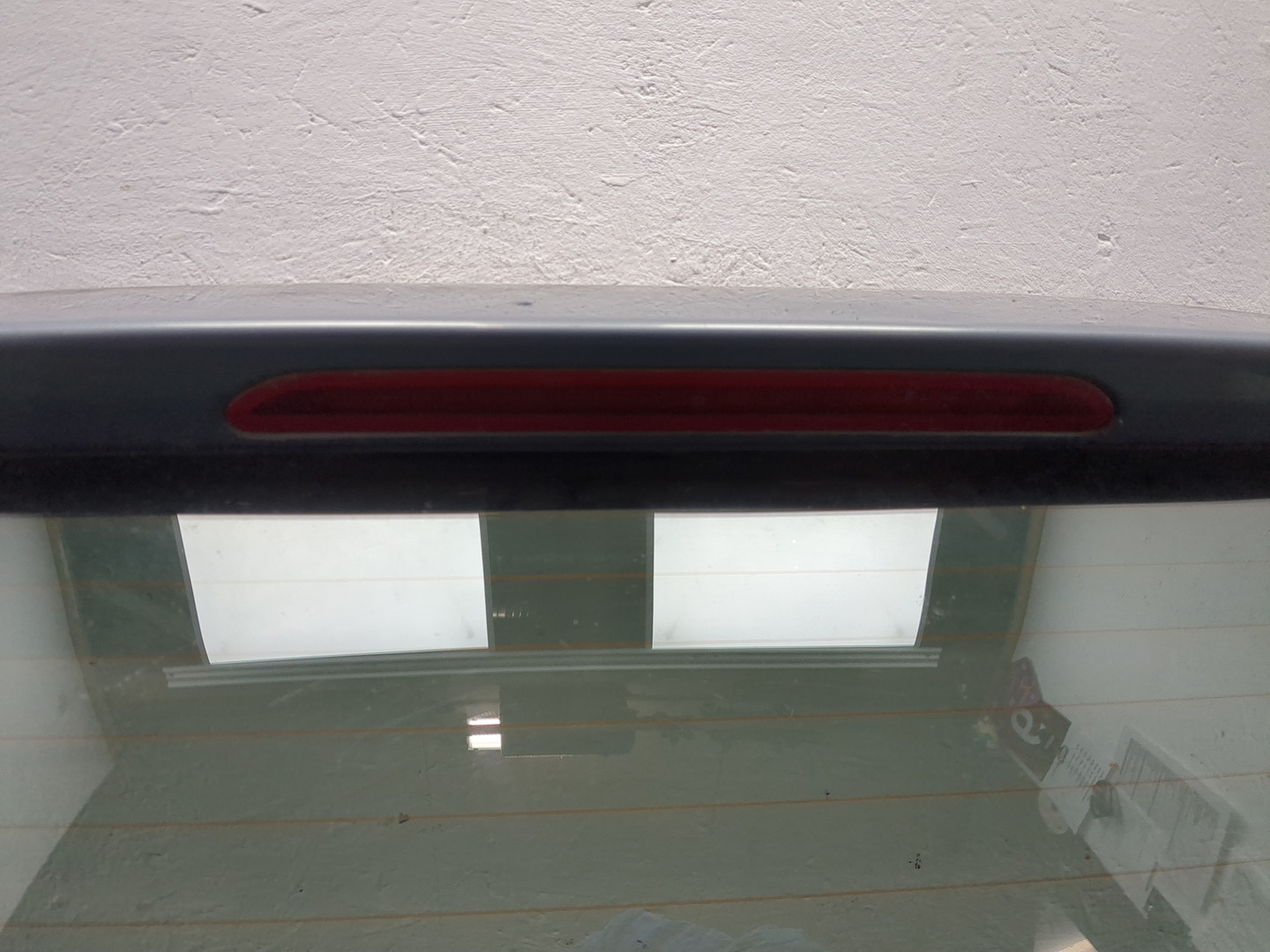 Дверь багажника